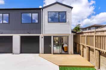 8D Devonshire Road, Unsworth Heights