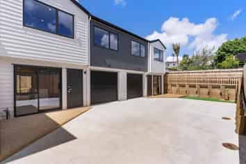 8D Devonshire Road, Unsworth Heights