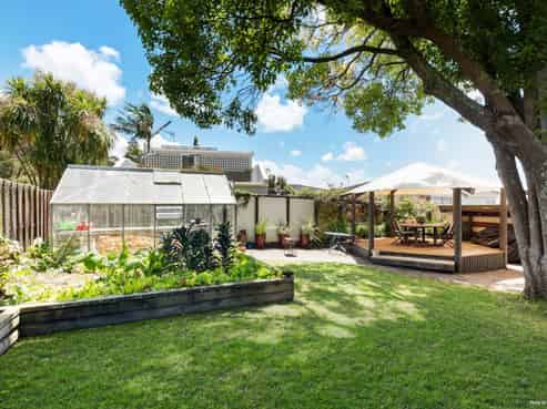 17 Allington Road, Massey