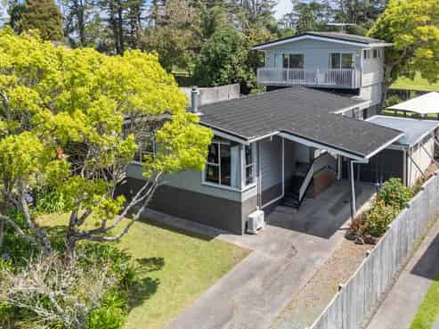 17 Allington Road, Massey