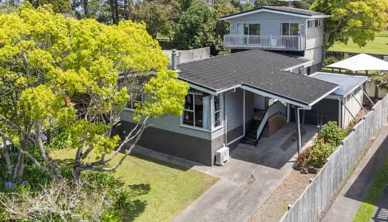 17 Allington Road, Massey