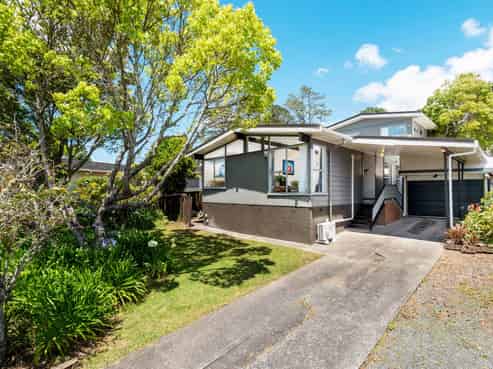 17 Allington Road, Massey