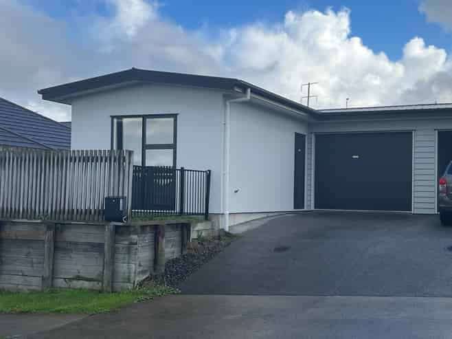 129 Te Manatu Drive, Huntington