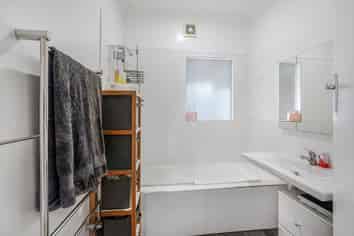 73 East Street, Enderley