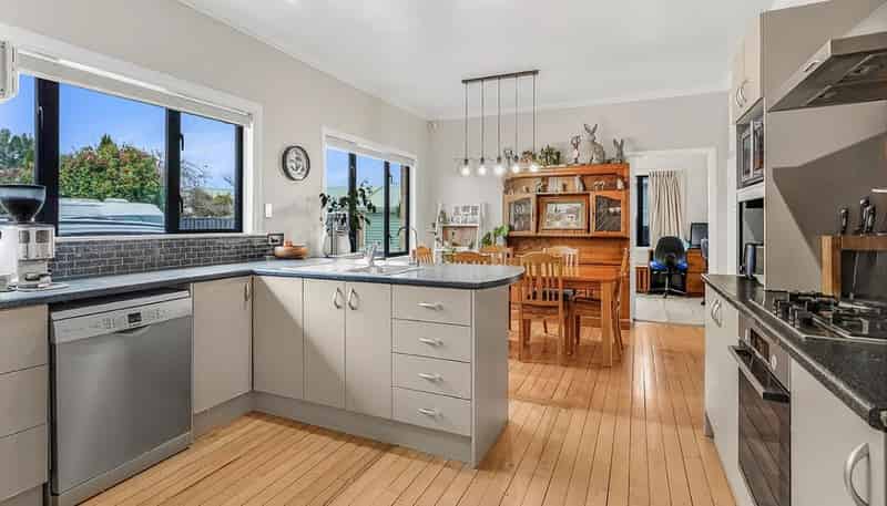 73 East Street, Enderley