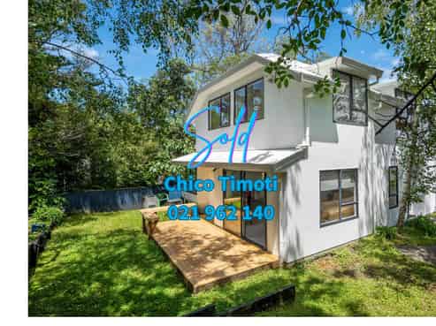 27C Sunnynook Road, Forrest Hill