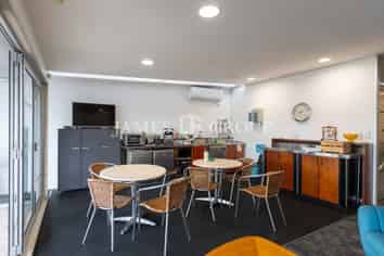 428M² HIGH QUALITY CITY FRINGE OFFICE