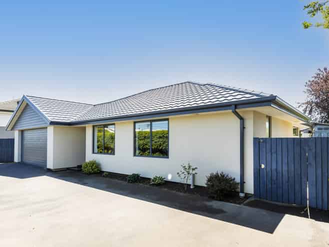 35 Loughton Street, Burwood