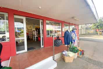 POHUTUKAWA GALLERY BUSINESS FOR SALE