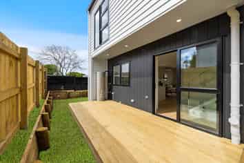 63D Commissariat Road, Mount Wellington