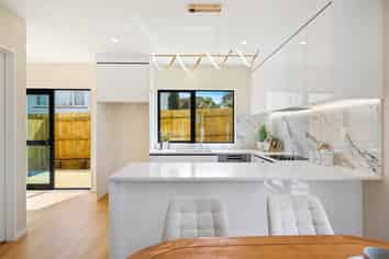 63D Commissariat Road, Mount Wellington