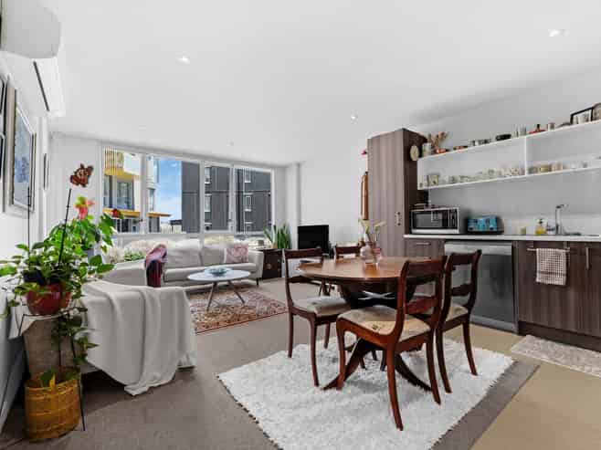 106/3 Rose Garden Lane, Albany