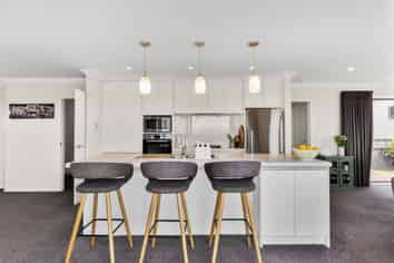 196 Mclintock Street North, Johnsonville