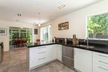 92 Avondale Road, Taradale