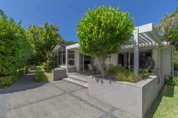 92 Avondale Road, Taradale