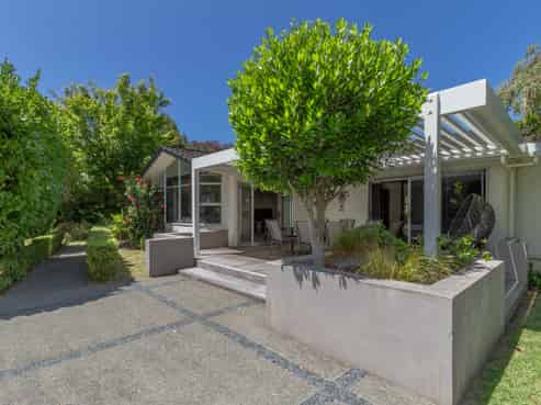 92 Avondale Road, Taradale