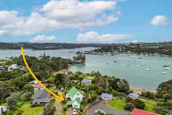 4 Tirairaka Terrace, Russell