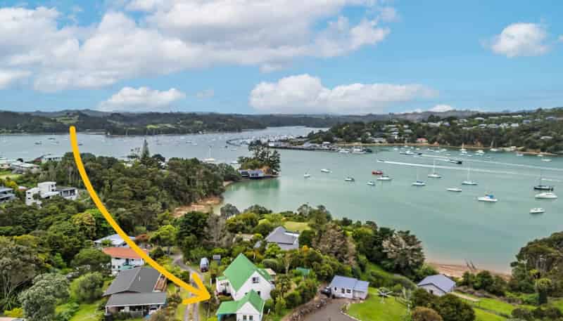 4 Tirairaka Terrace, Russell