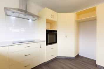 11 Upham Terrace, Roslyn