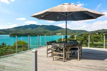 424B Manawaora Road, Russell