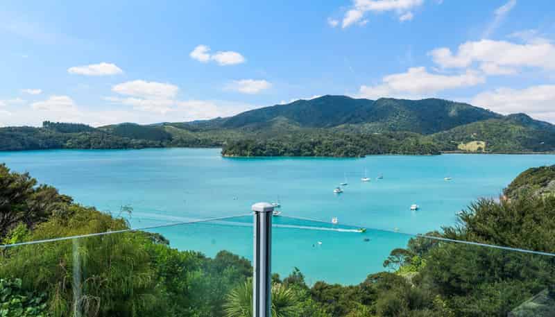 424B Manawaora Road, Russell