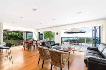 424B Manawaora Road, Russell