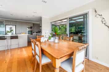 424B Manawaora Road, Russell