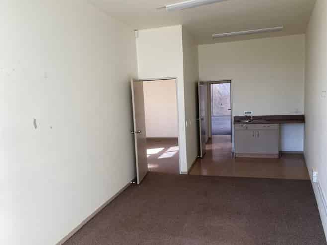 Modern Workshop/Warehouse with Office