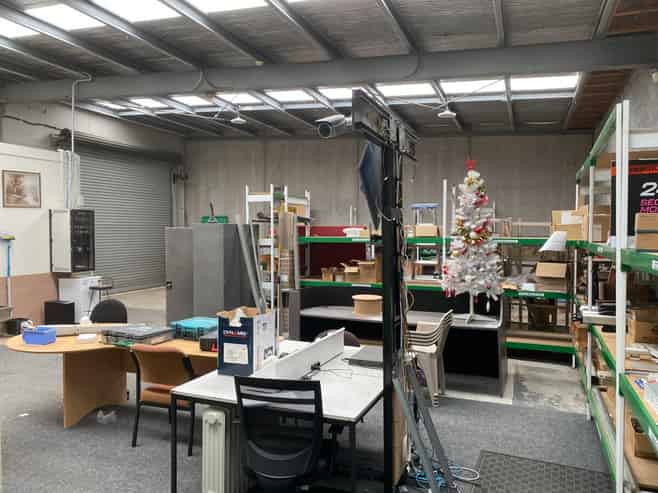 Modern Workshop/Warehouse with Office