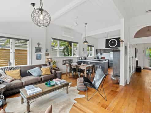 66 Hipango Terrace, Durie Hill