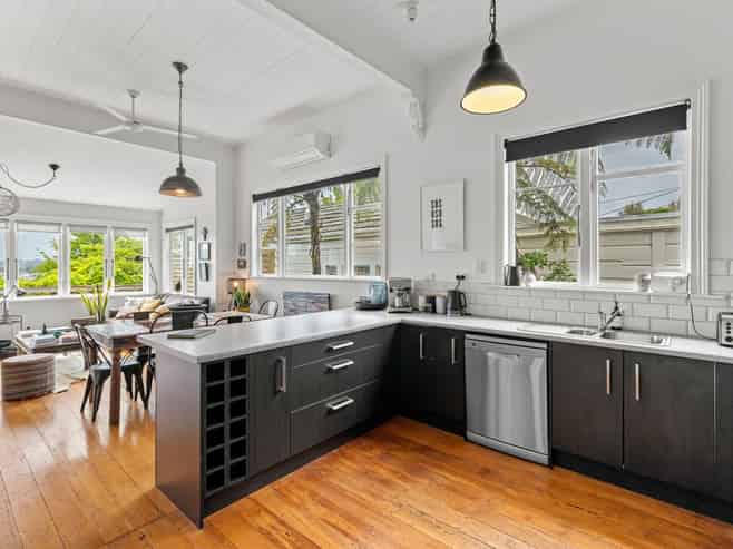 66 Hipango Terrace, Durie Hill