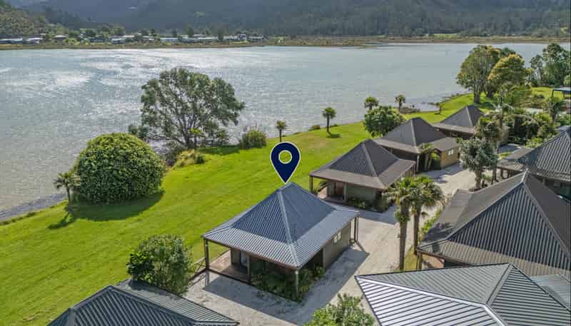 8/223 Main Road, Tairua