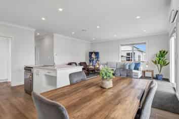 16 Holford Street, WESTOWN