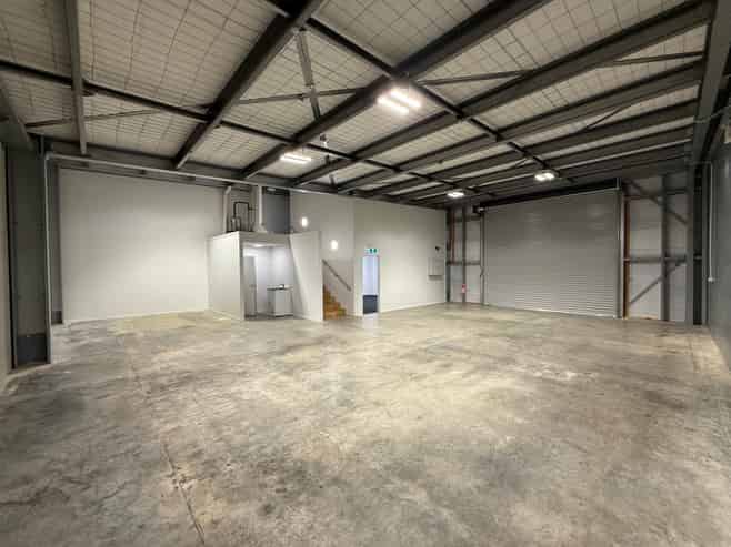 Secure Your Spot at Hamilton Airport's Industrial Hub