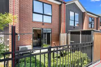 10/7 Spencer Street, Addington