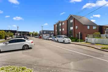 10/7 Spencer Street, Addington