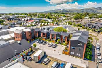 10/7 Spencer Street, Addington