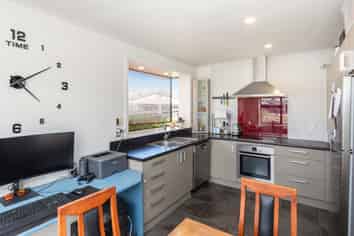 208 Mairehau Road, Burwood