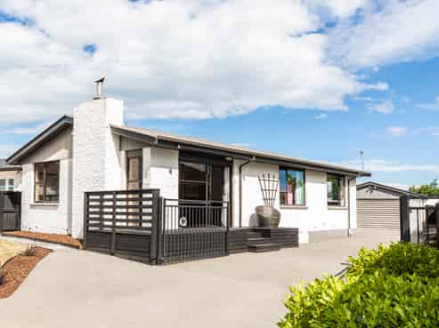 208 Mairehau Road, Burwood