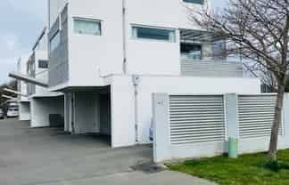 22E Heywood Terrace, Richmond