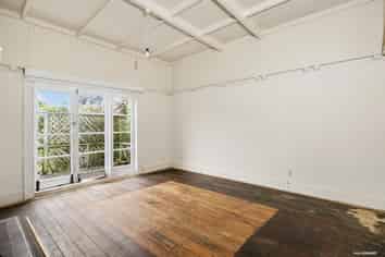 17 Carmen Avenue, Mount Eden