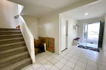 2/20 Reeves Road, Pakuranga