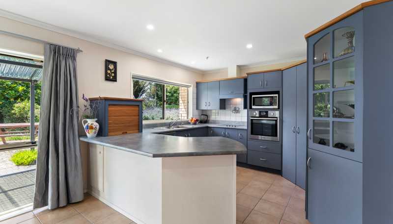 443 Lees Gully Road, Pollok