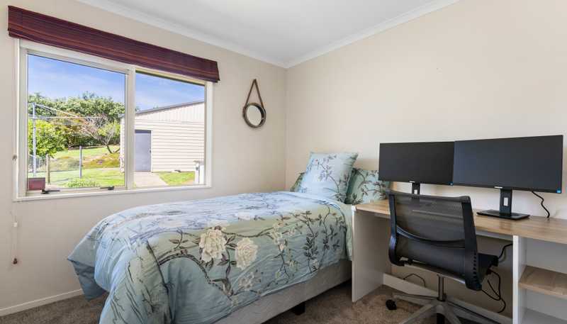 443 Lees Gully Road, Pollok