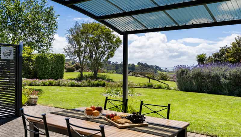 443 Lees Gully Road, Pollok