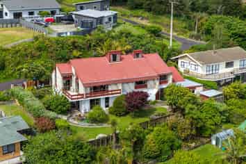 222 Reservoir Road, Thames