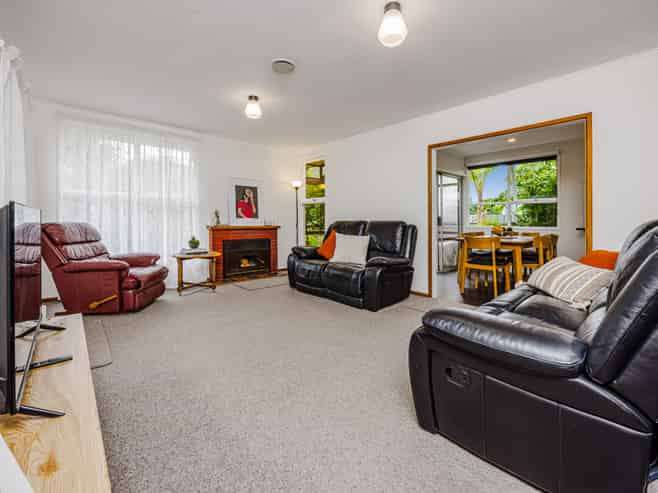 22 Wayne Drive, Mangere