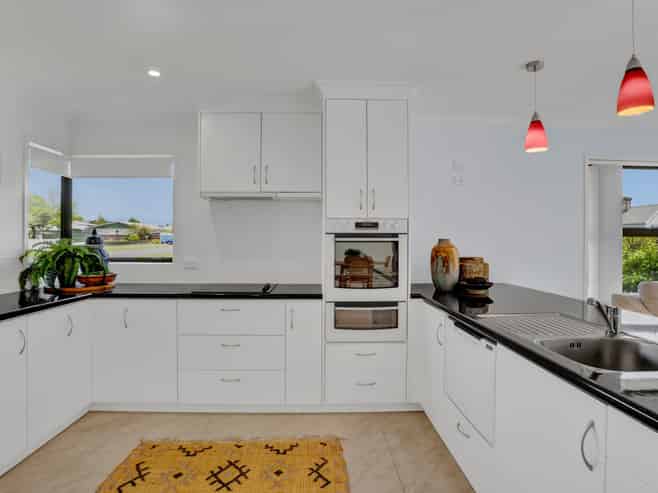 18 Brookes Street, Inglewood