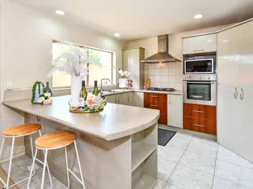 20 Carousel Crescent, East Tamaki Heights