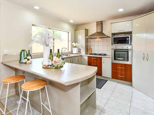 20 Carousel Crescent, East Tamaki Heights